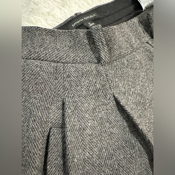 Banana Republic High-Rise Wide-Leg Italian Herringbone Pants - Picture 4 of 7